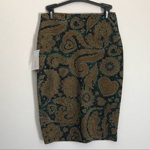 Small Lularoe Cassie skirt